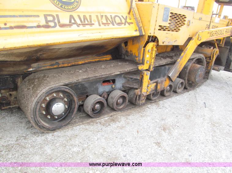 image for item E5897 1998 Blaw-Knox PF5510 paver