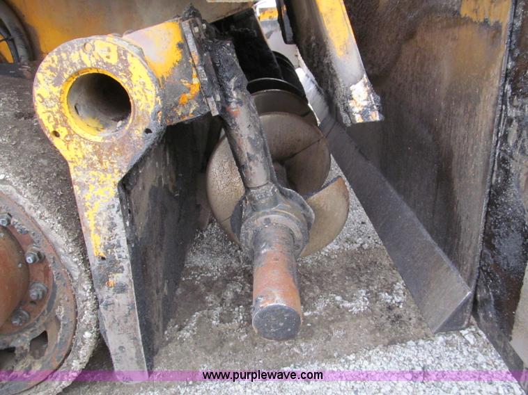 image for item E5897 1998 Blaw-Knox PF5510 paver