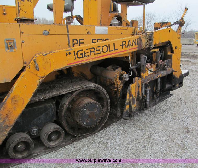 image for item E5897 1998 Blaw-Knox PF5510 paver