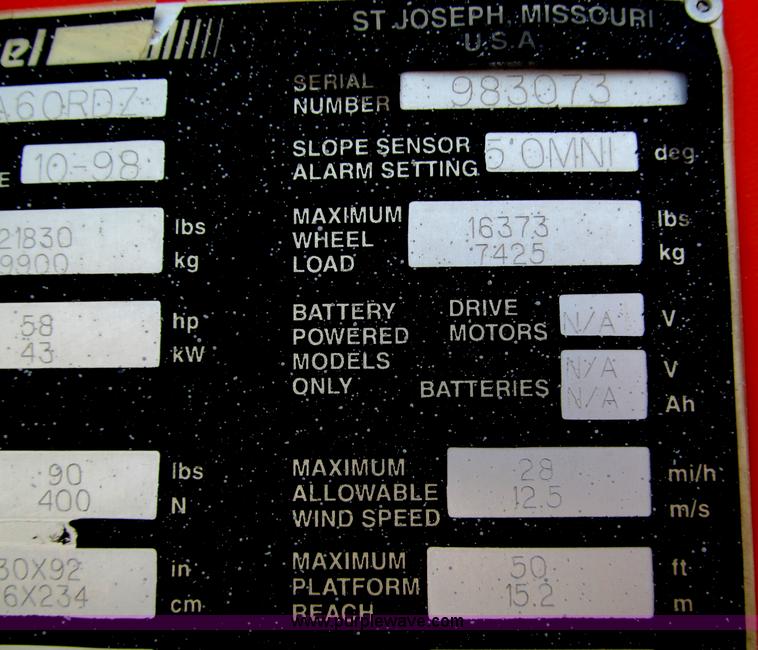 image for item E5898 1998 Snorkel TB60 boom lift