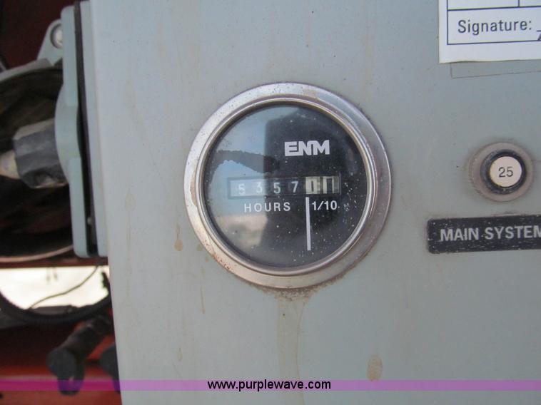 image for item E5898 1998 Snorkel TB60 boom lift