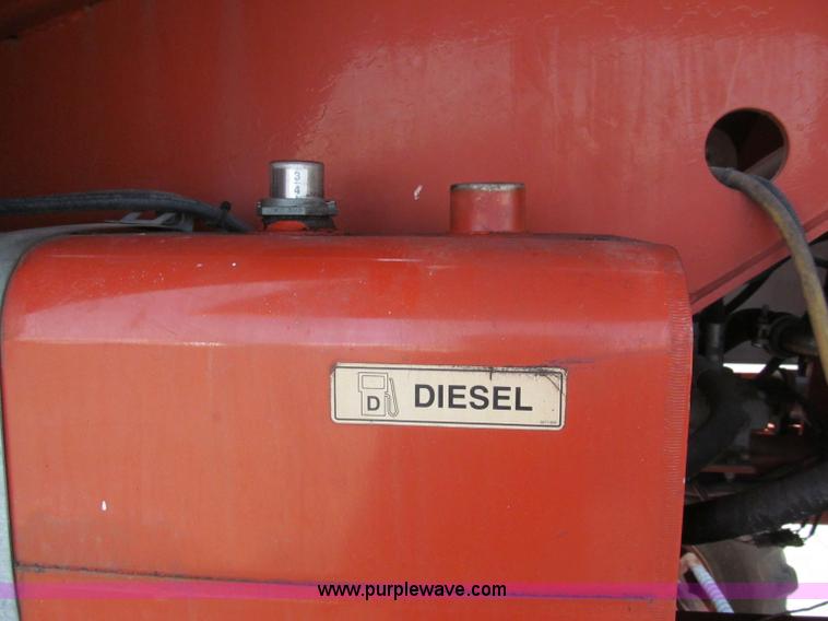 image for item E5898 1998 Snorkel TB60 boom lift