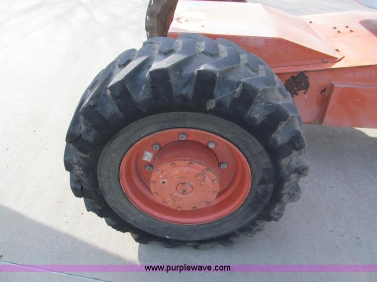 image for item E5898 1998 Snorkel TB60 boom lift