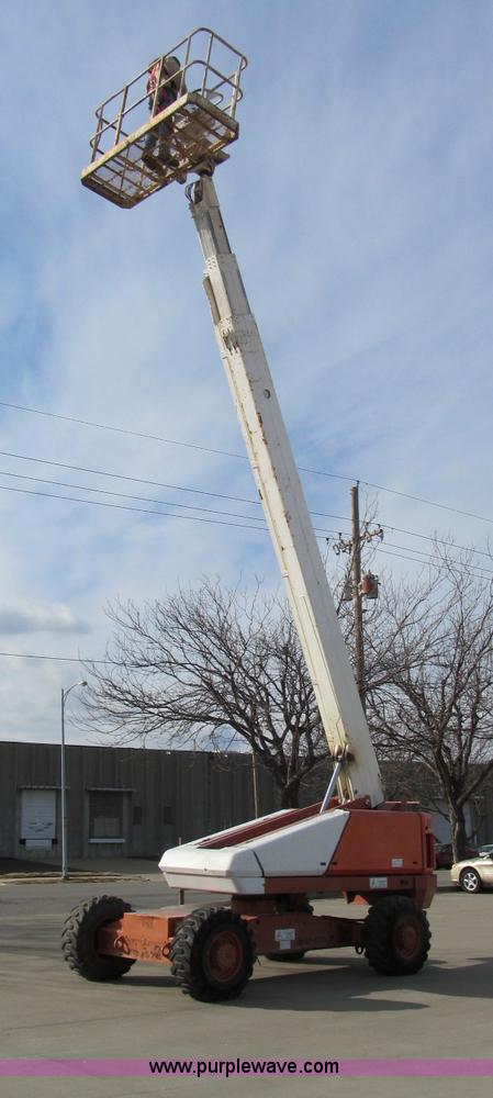 image for item E5898 1998 Snorkel TB60 boom lift