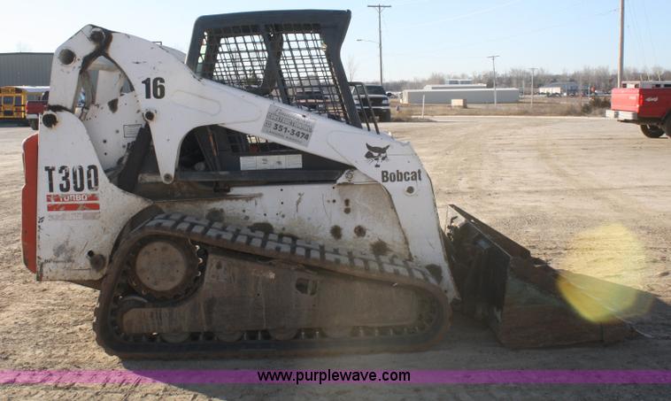 image for item F2799 2005 Bobcat T300 track skid steer