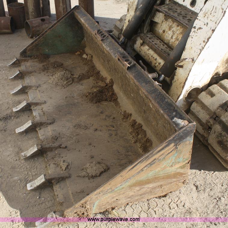 image for item F2799 2005 Bobcat T300 track skid steer