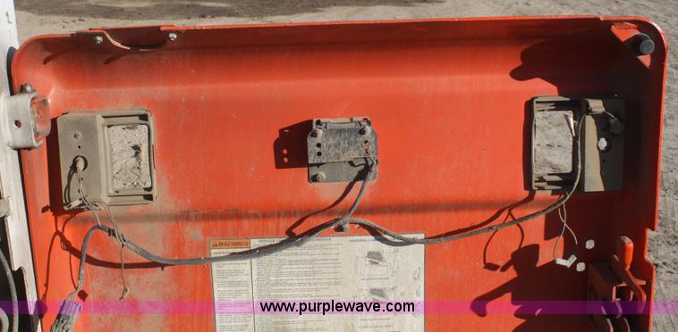 image for item F2799 2005 Bobcat T300 track skid steer