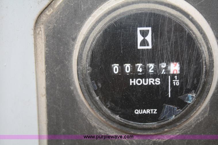 image for item F2816 2000 Genie Z-30/20N boom lift