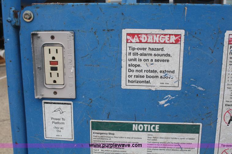 image for item F2816 2000 Genie Z-30/20N boom lift