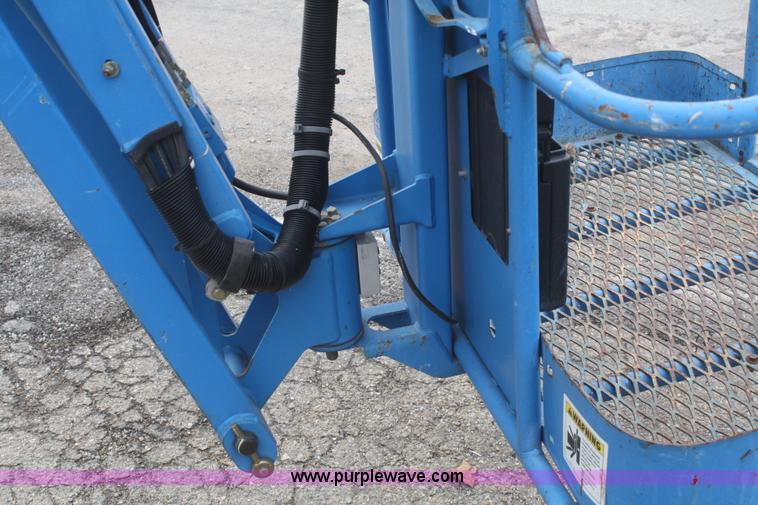 image for item F2816 2000 Genie Z-30/20N boom lift