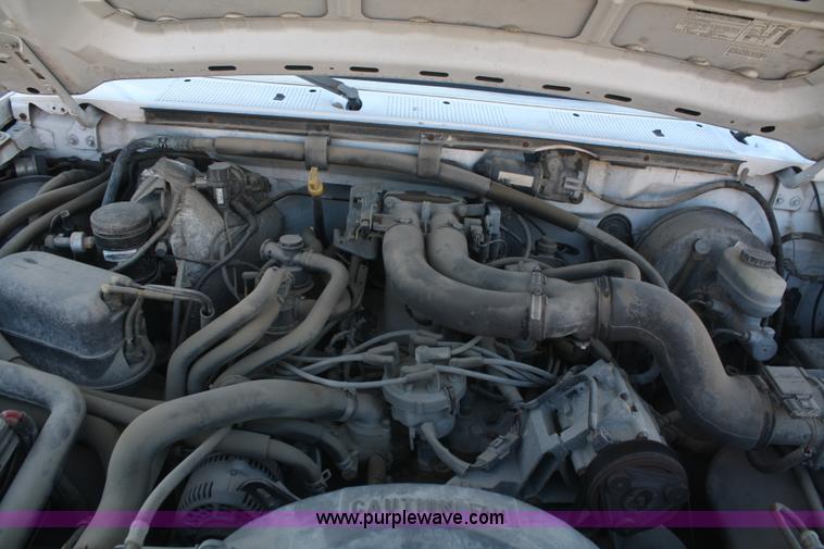 image for item F2817 1997 Ford F350 XL flatbed truck