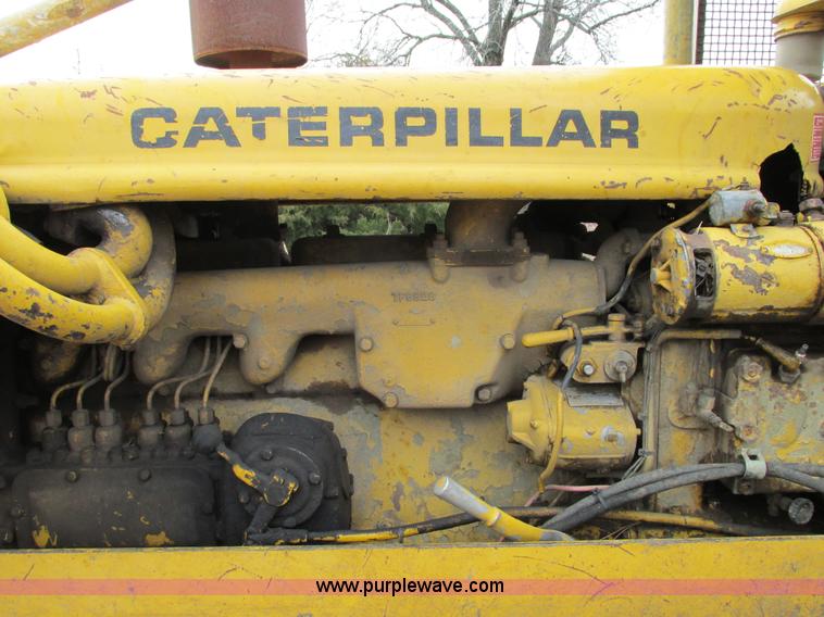 image for item F2872 1951 Caterpillar D6 dozer