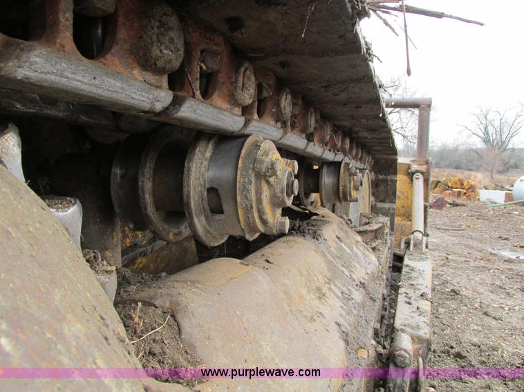 image for item F2872 1951 Caterpillar D6 dozer