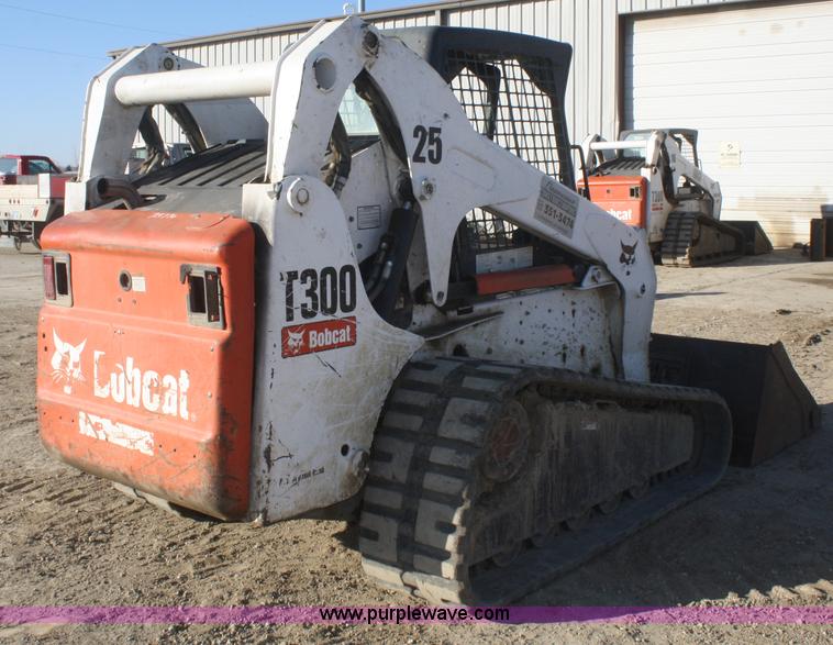 image for item F2874 2006 Bobcat T300 track skid steer