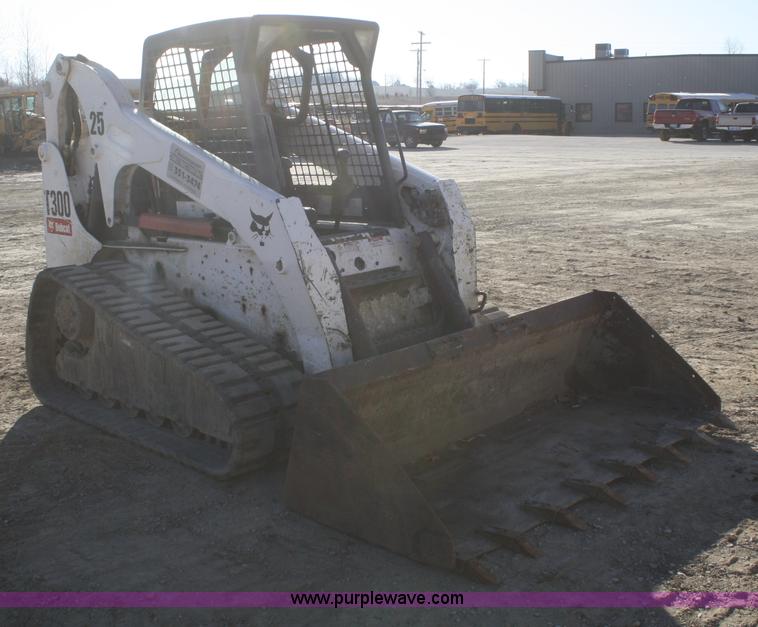 image for item F2874 2006 Bobcat T300 track skid steer