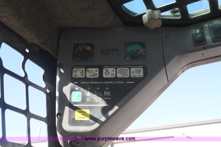 image for item F2874 2006 Bobcat T300 track skid steer