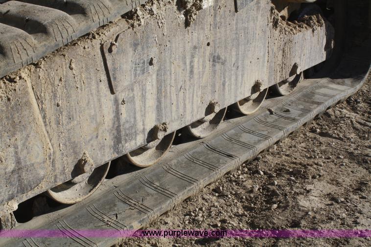 image for item F2874 2006 Bobcat T300 track skid steer