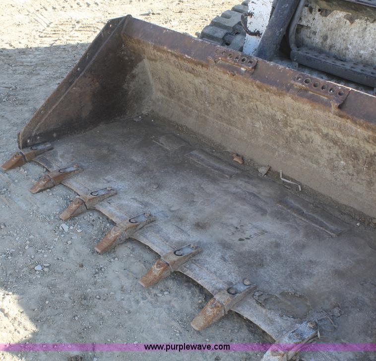 image for item F2874 2006 Bobcat T300 track skid steer