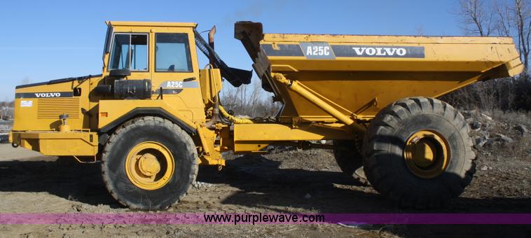 image for item F2875 1994 Volvo A25C articulated haul truck