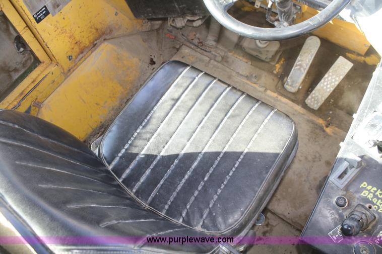 image for item F2875 1994 Volvo A25C articulated haul truck