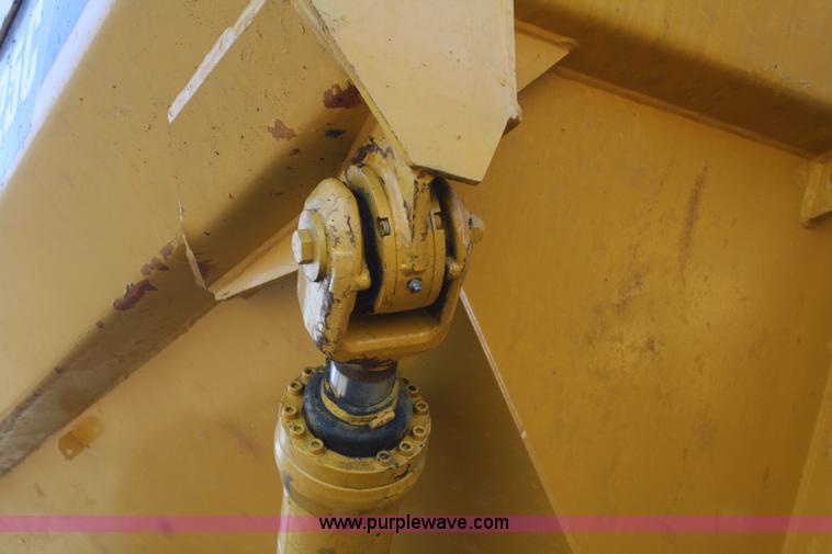 image for item F2875 1994 Volvo A25C articulated haul truck