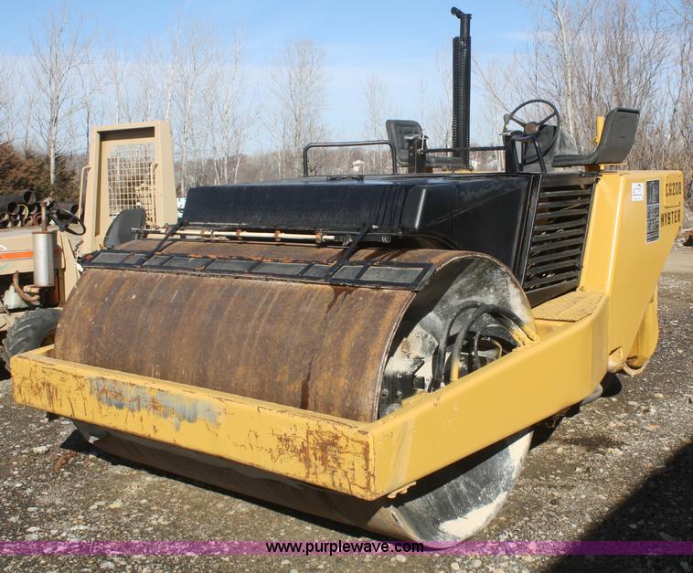 image for item F2876 Hyster C620B vibratory roller