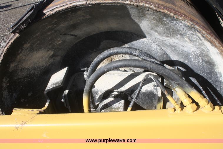 image for item F2876 Hyster C620B vibratory roller