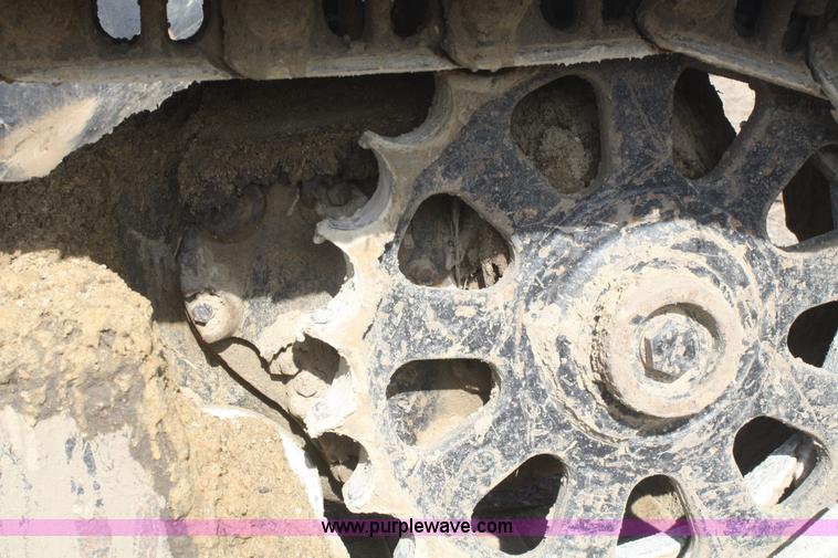 image for item F2879 1983 Caterpillar 225 excavator