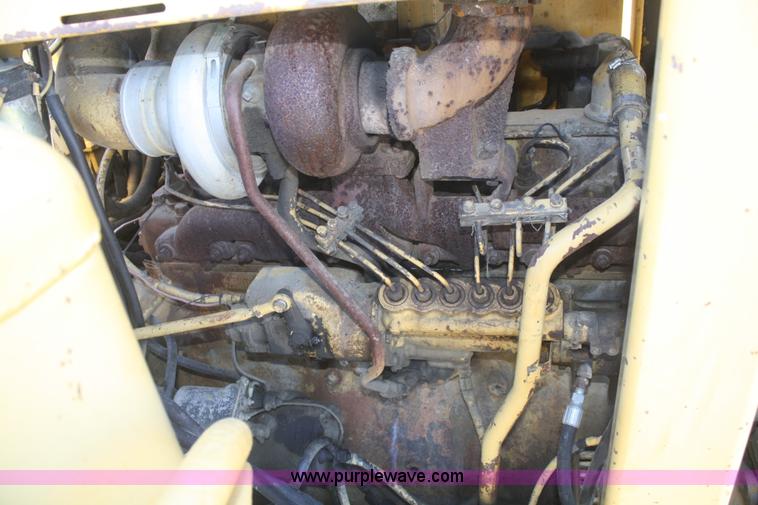 image for item F2881 1971 Caterpillar 627 twin engine motor scraper