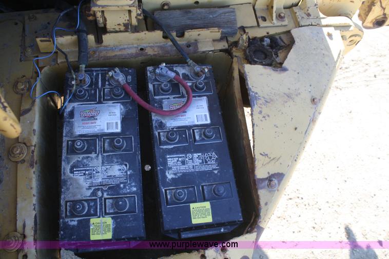 image for item F2881 1971 Caterpillar 627 twin engine motor scraper