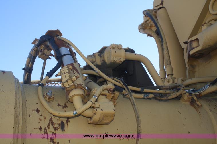 image for item F2881 1971 Caterpillar 627 twin engine motor scraper