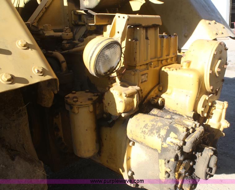 image for item F2881 1971 Caterpillar 627 twin engine motor scraper