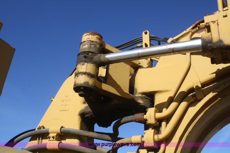 image for item F2881 1971 Caterpillar 627 twin engine motor scraper