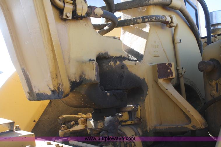 image for item F2881 1971 Caterpillar 627 twin engine motor scraper