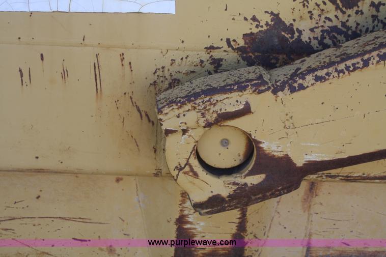 image for item F2881 1971 Caterpillar 627 twin engine motor scraper