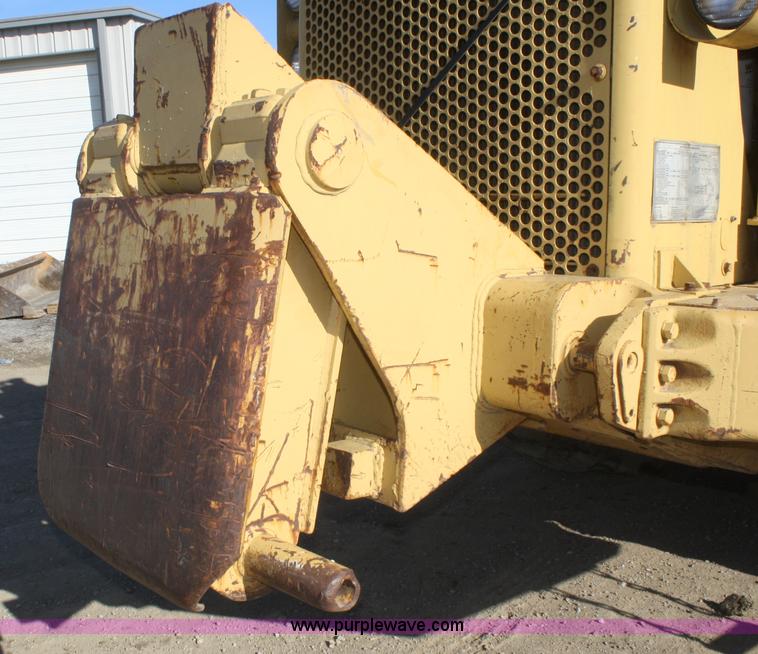 image for item F2881 1971 Caterpillar 627 twin engine motor scraper