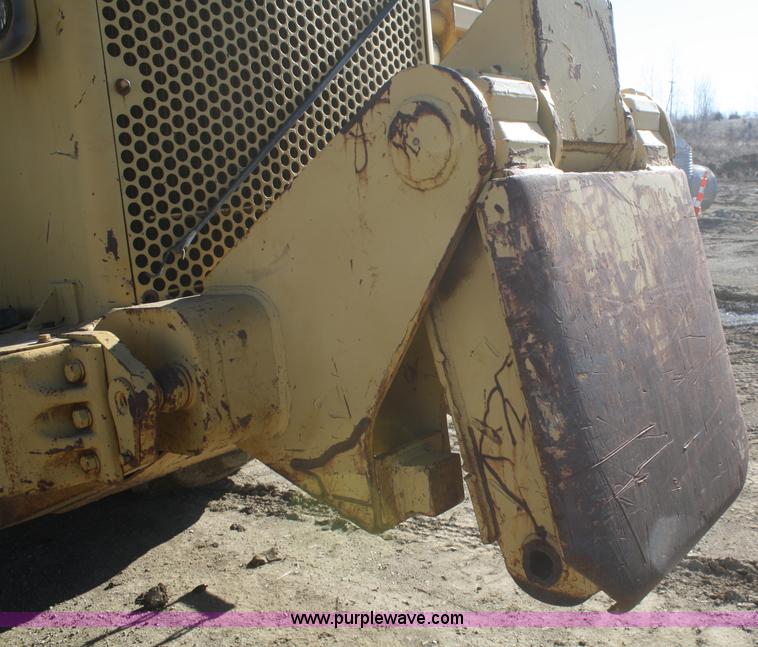 image for item F2881 1971 Caterpillar 627 twin engine motor scraper