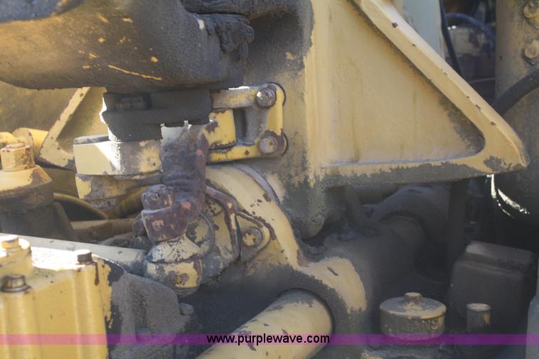 image for item F2881 1971 Caterpillar 627 twin engine motor scraper