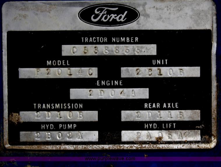 image for item F2925 Ford 7000 tractor