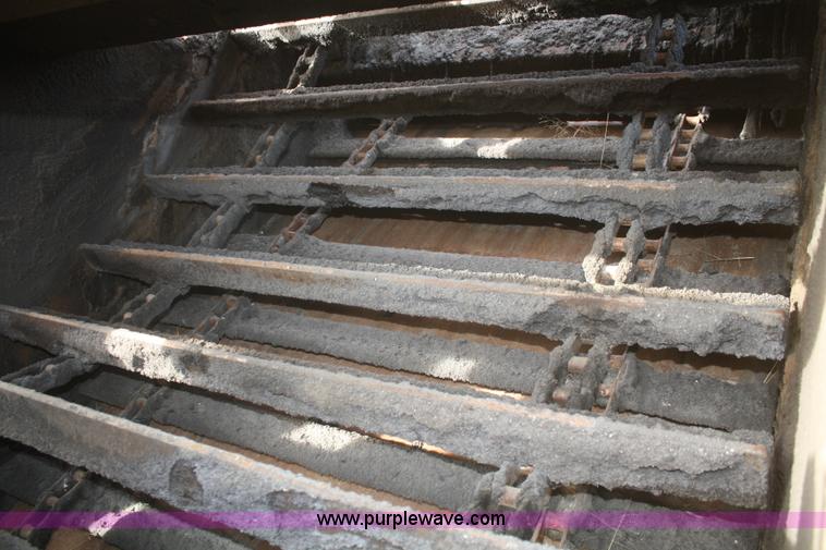 image for item F2926 Asphalt windrow elevator