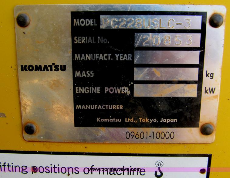 image for item F3128 2001 Komatsu PC228USLC-3 excavator