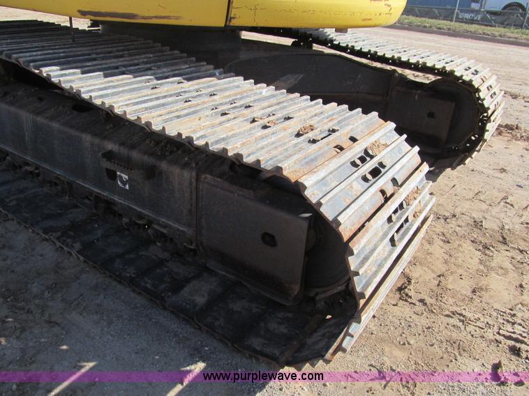 image for item F3128 2001 Komatsu PC228USLC-3 excavator