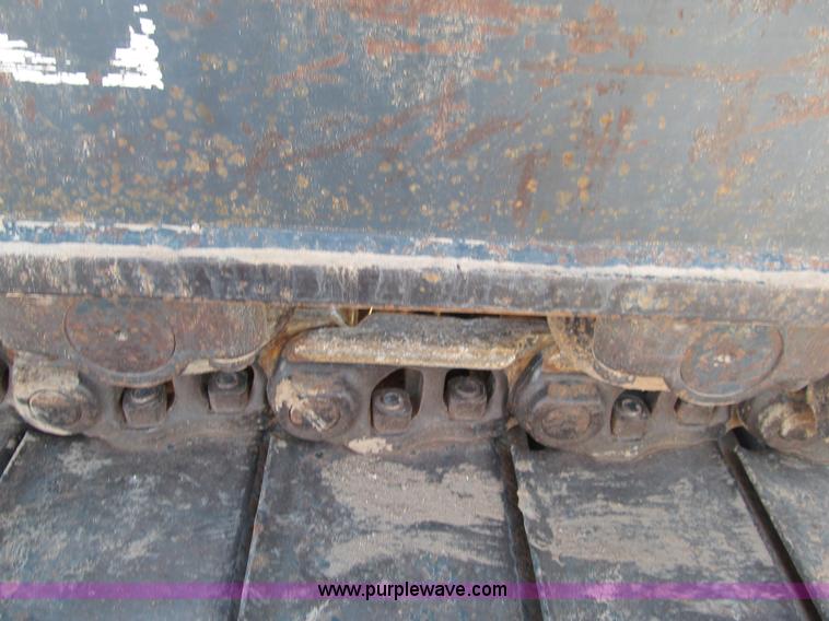 image for item F3128 2001 Komatsu PC228USLC-3 excavator