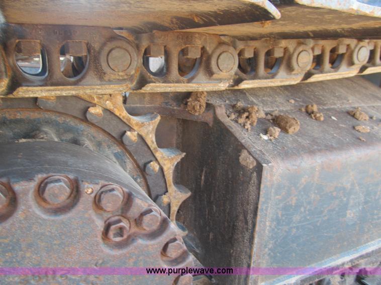 image for item F3128 2001 Komatsu PC228USLC-3 excavator