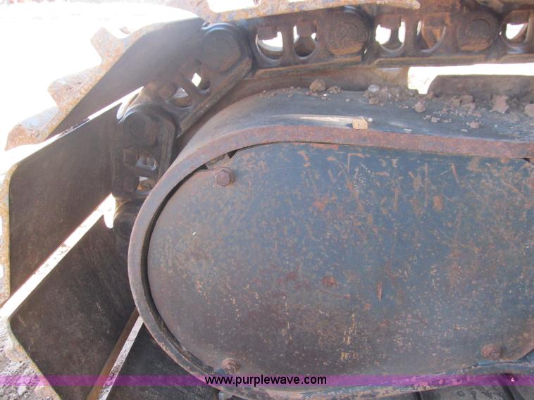 image for item F3128 2001 Komatsu PC228USLC-3 excavator