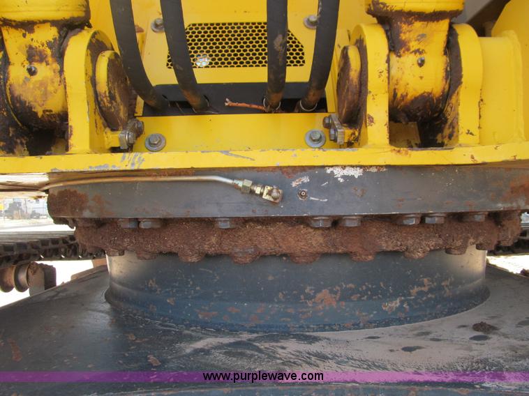 image for item F3128 2001 Komatsu PC228USLC-3 excavator