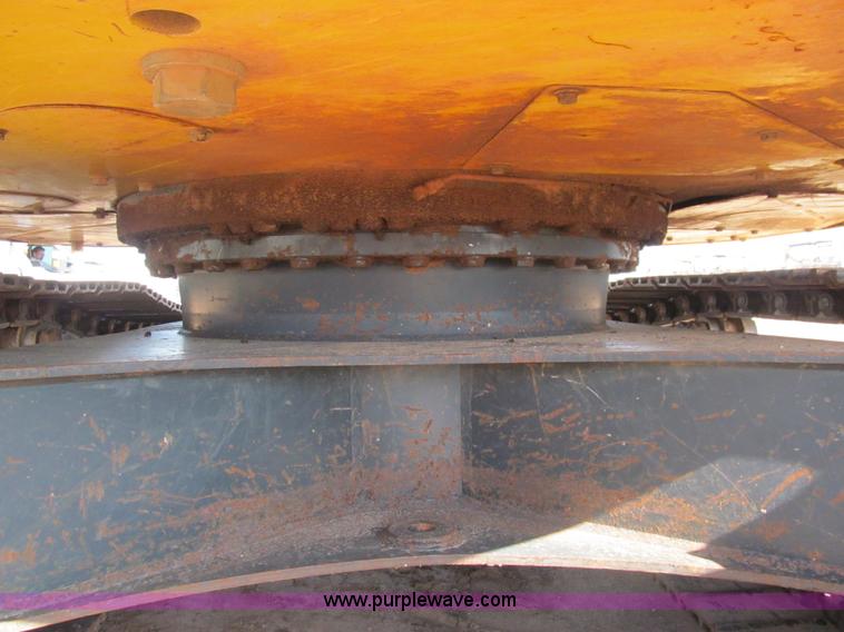 image for item F3128 2001 Komatsu PC228USLC-3 excavator