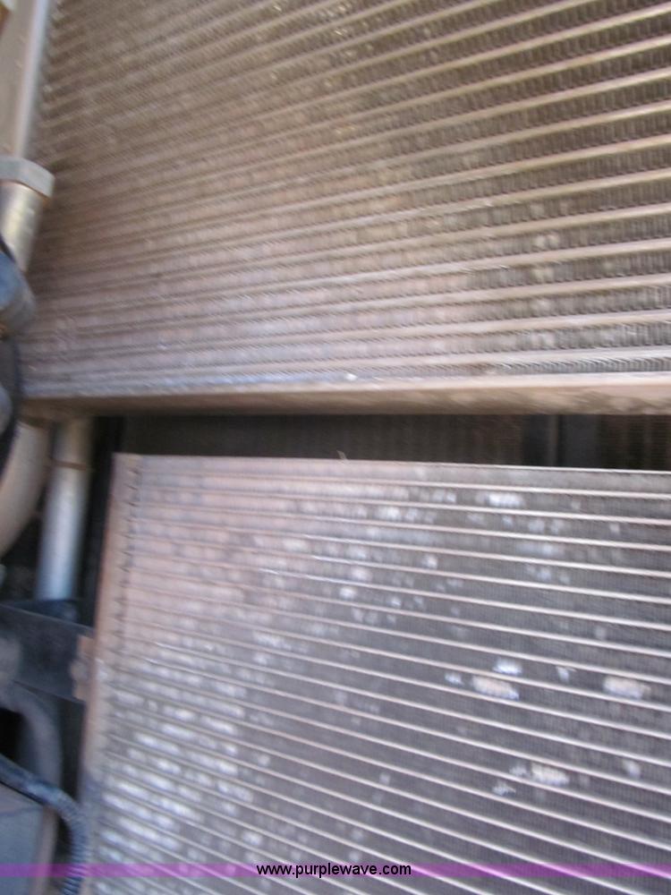 image for item F3128 2001 Komatsu PC228USLC-3 excavator