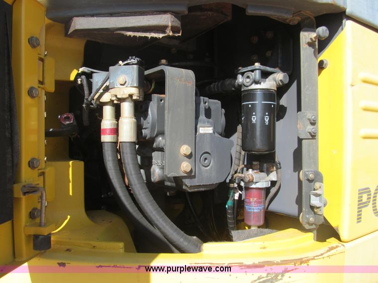 image for item F3128 2001 Komatsu PC228USLC-3 excavator