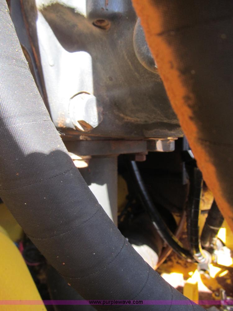 image for item F3128 2001 Komatsu PC228USLC-3 excavator